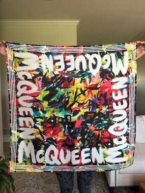 Alexander McQueen Bold abstract graffiti print scarf